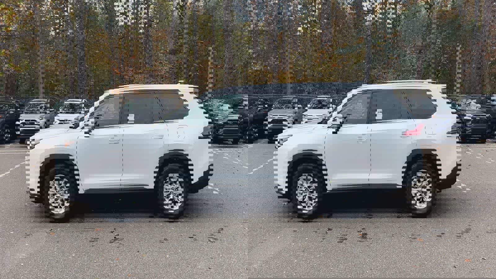 New 2026 Toyota Grand Highlander XLE image 5