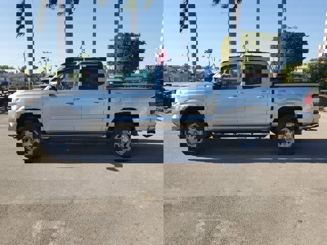 Used 2023 Toyota Tacoma SR image 8