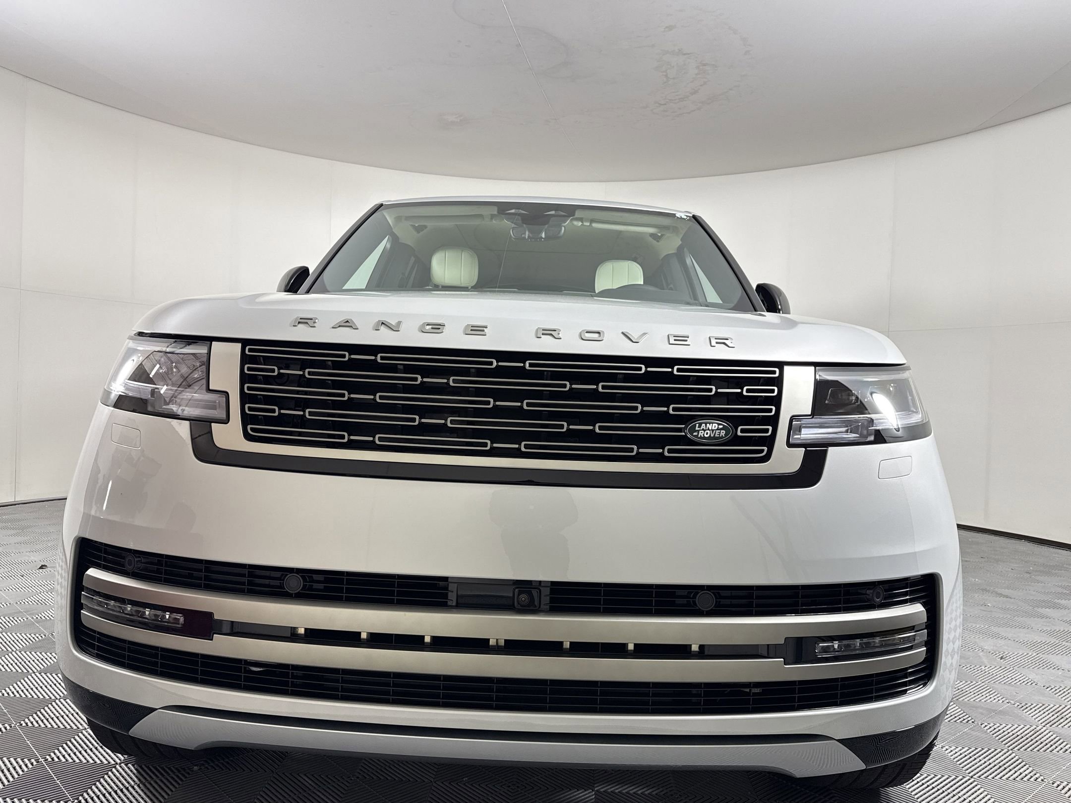 New 2026 Land Rover Range Rover SE AWD/4WD image 5