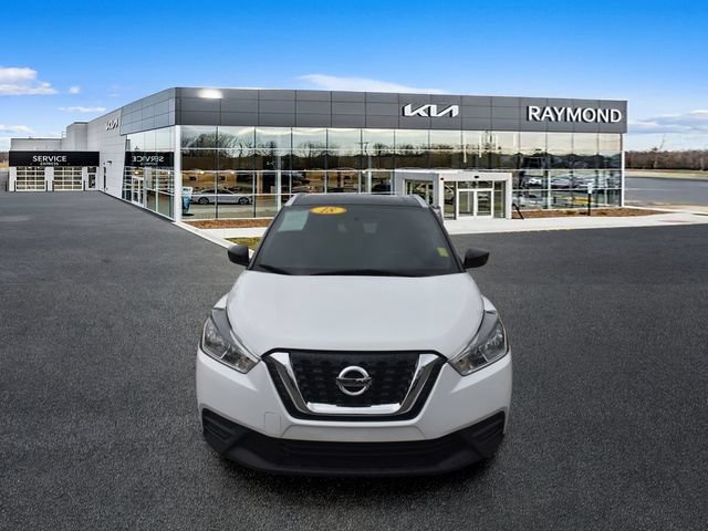 Used 2018 Nissan Kicks SV FWD image 8
