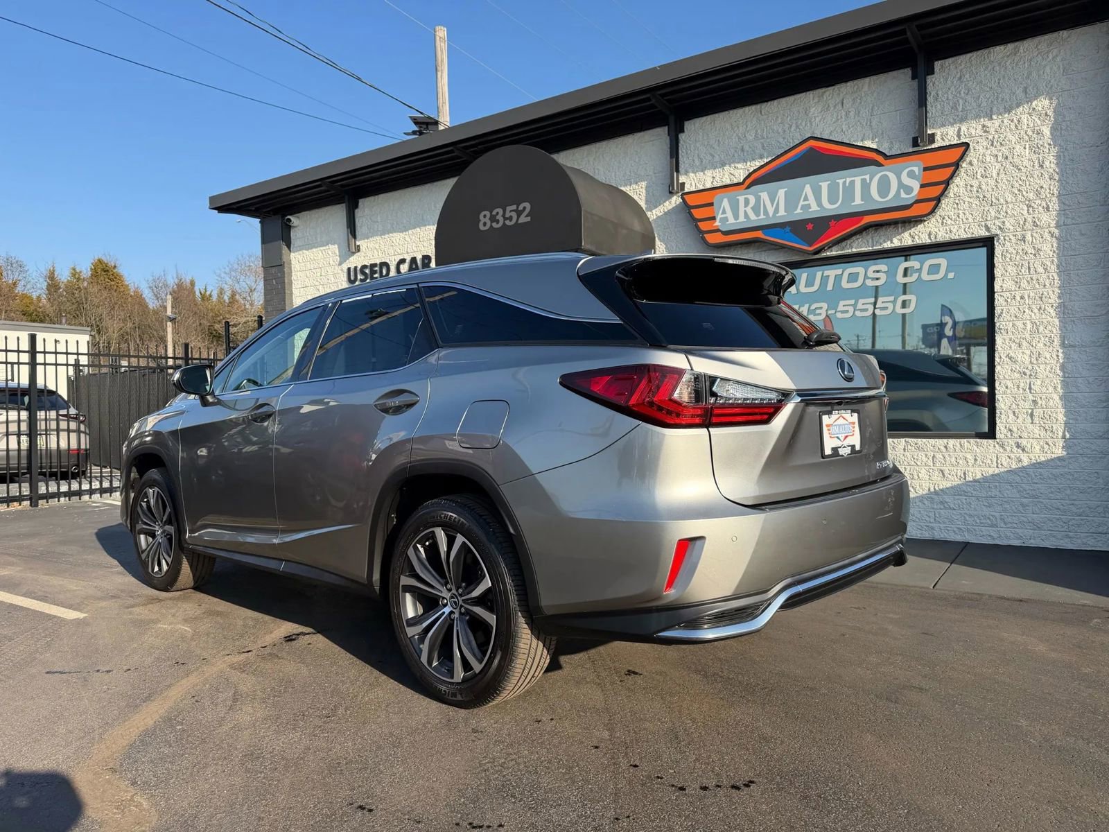 Used 2020 Lexus RX 350L Premium w/ Premium Package image 7