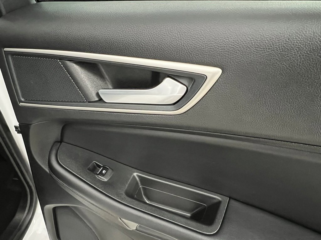 Used 2024 Ford Edge SEL image 56