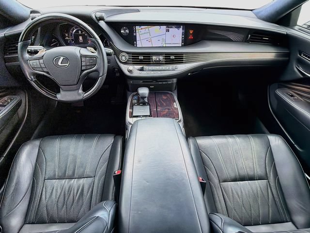 Used 2018 Lexus LS 500 w/ Interior Upgrade Package RWD image 16