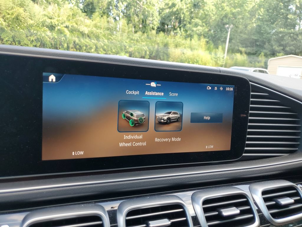 Used 2025 Mercedes-Benz GLS 580 4MATIC image 19