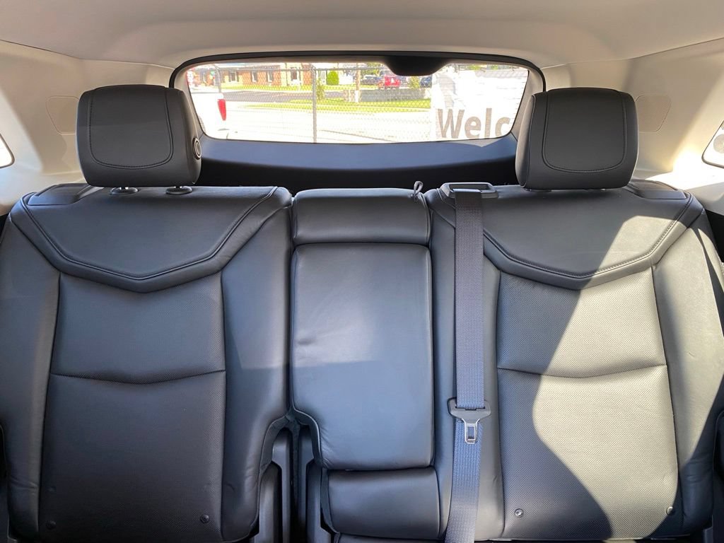 Used 2017 Cadillac XT5 Luxury w/ Driver Awareness Package AWD/4WD image 31