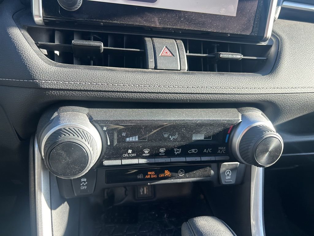 Used 2023 Toyota RAV4 LE image 25