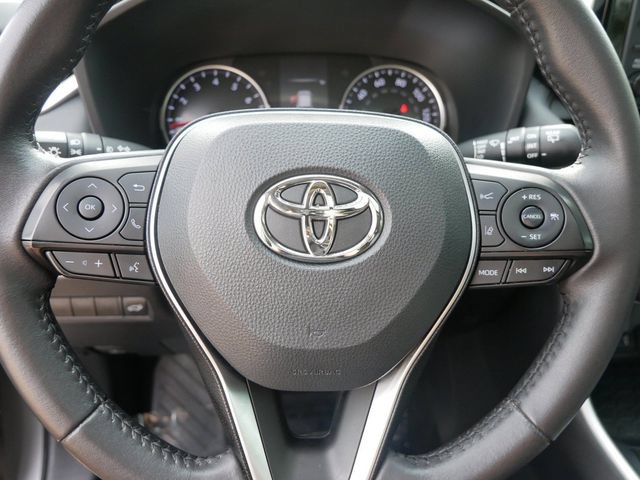 Used 2021 Toyota RAV4 XLE Premium AWD/4WD image 17