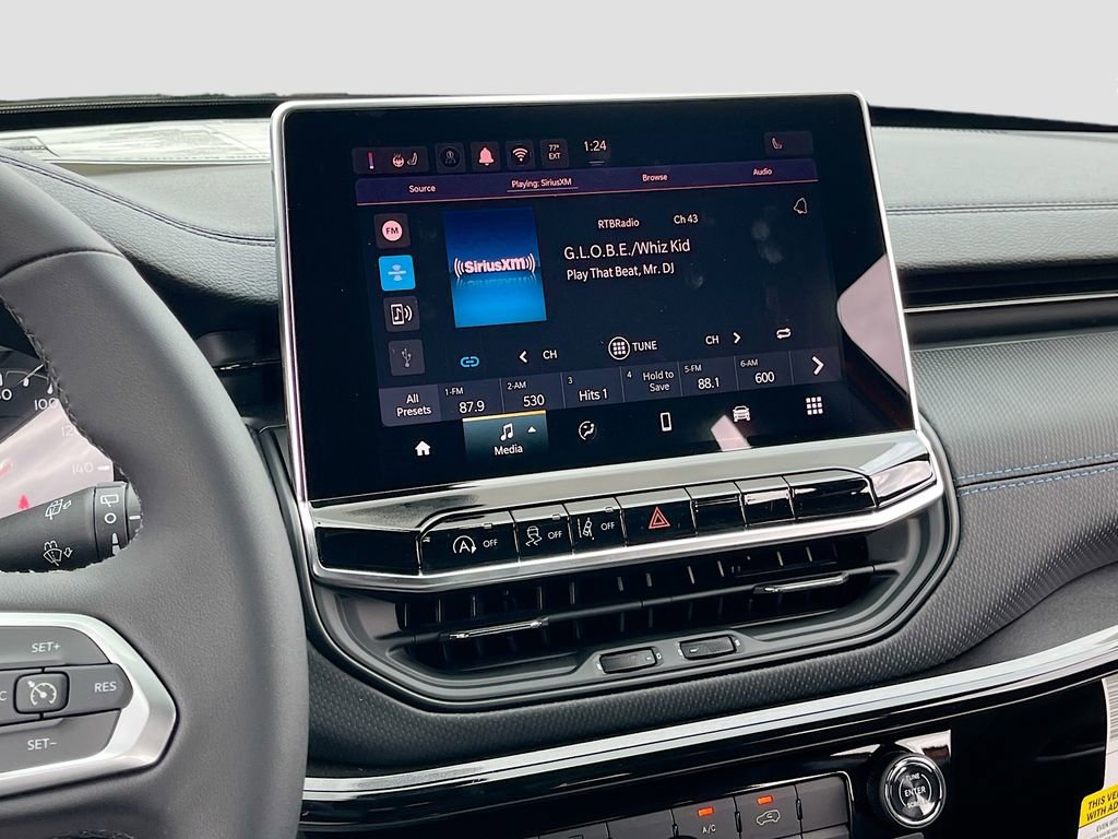 New 2026 Jeep Compass Latitude image 14