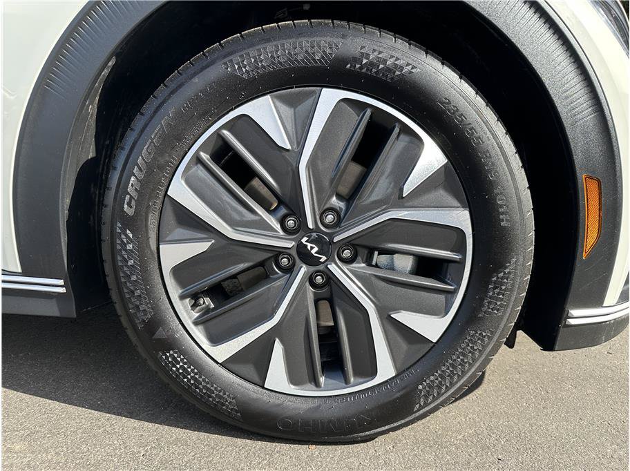 Used 2024 Kia EV6 Light AWD/4WD image 28