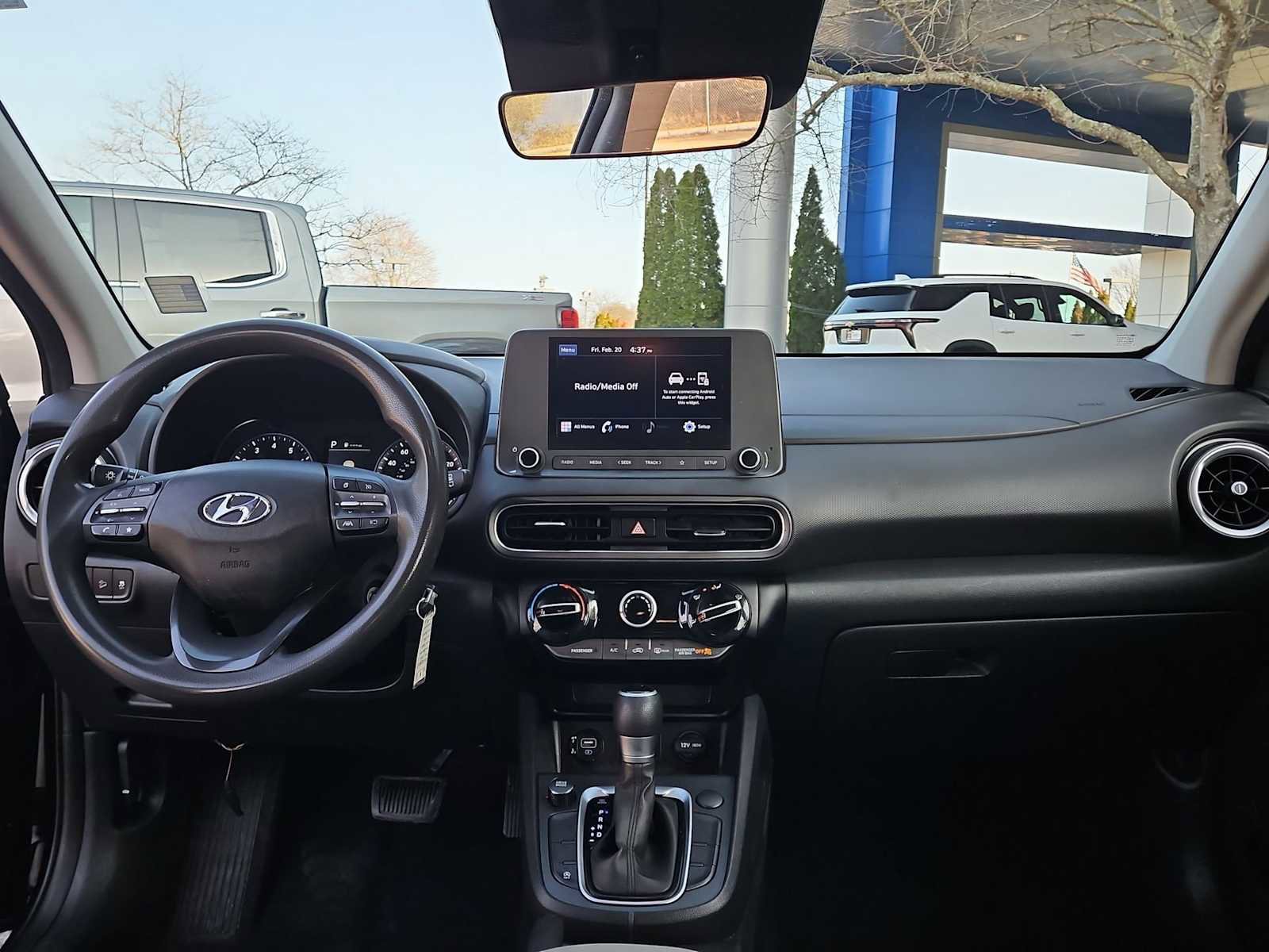 Used 2022 Hyundai Kona SE image 16