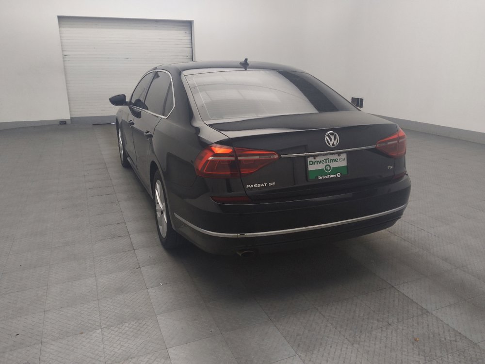 Used 2018 Volkswagen Passat 2.0T SE FWD image 5
