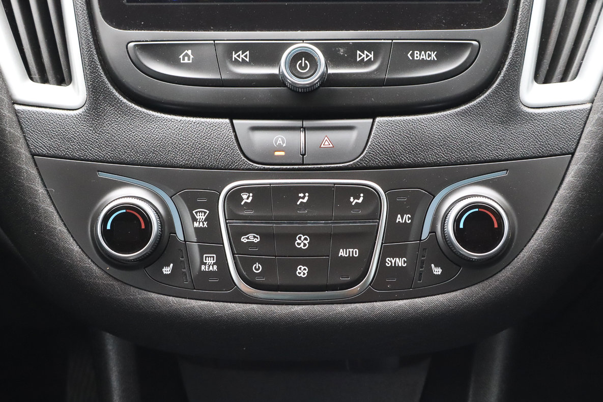 Used 2023 Chevrolet Malibu LT image 11