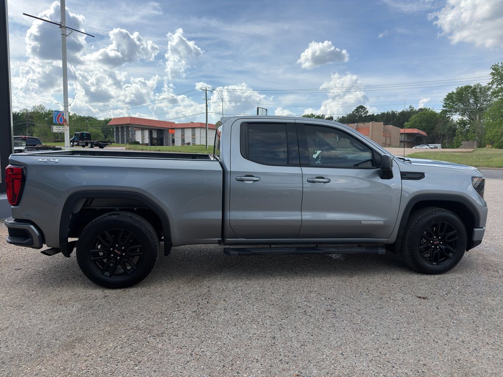 Used 2023 GMC Sierra 1500 Elevation image 12