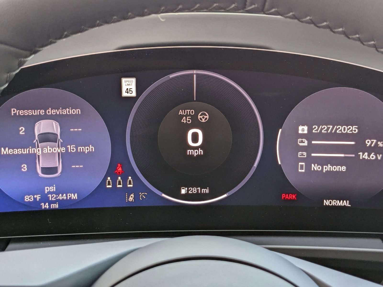 New 2025 Porsche Macan 4S Electric image 16