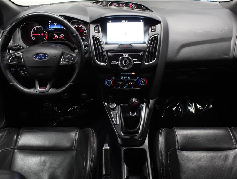 Used 2016 Ford Focus ST w/ Equipment Group 402A FWD image 9