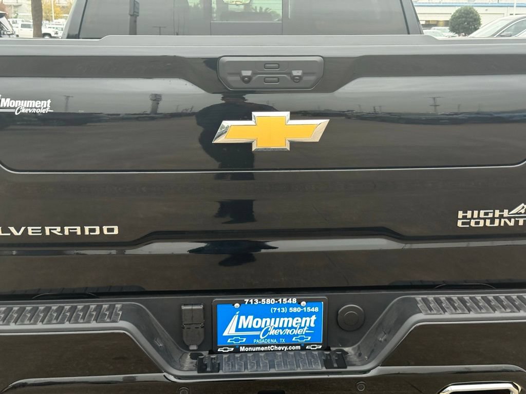Used 2026 Chevrolet Silverado 1500 High Country w/ Technology Package RWD image 13