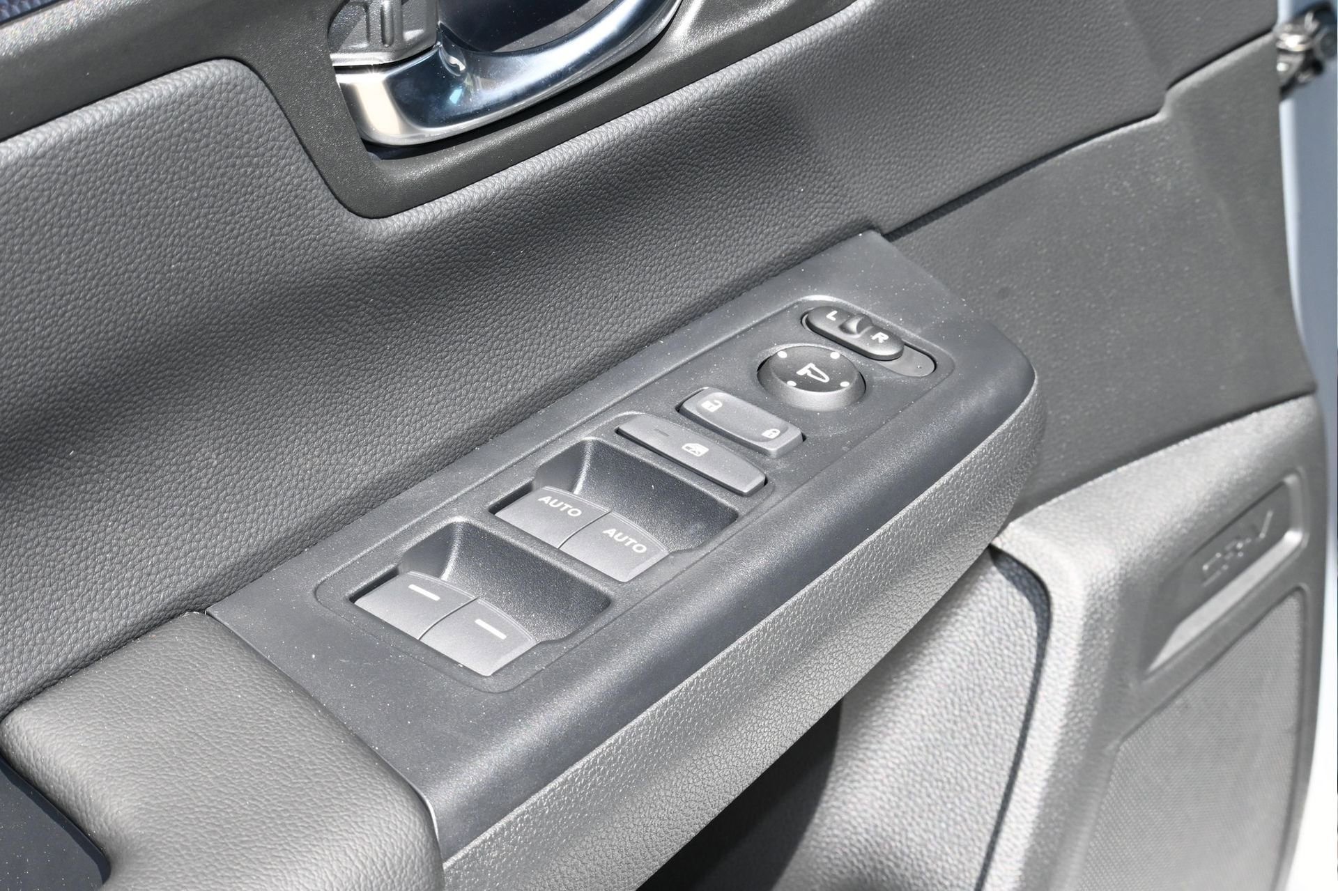 New 2025 Honda CR-V EX image 11