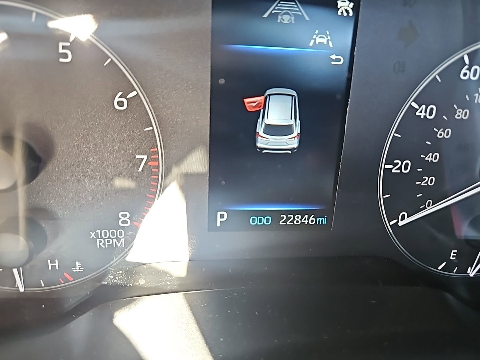 Used 2023 Toyota Corolla Cross LE image 13