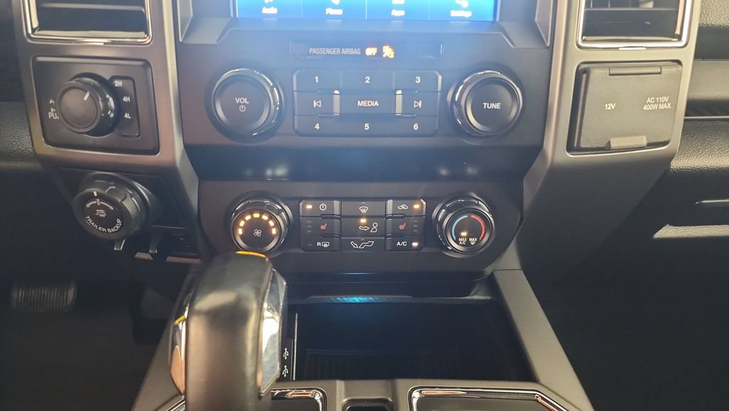 Used 2020 Ford F150 XLT w/ Equipment Group 302A Luxury AWD/4WD image 17