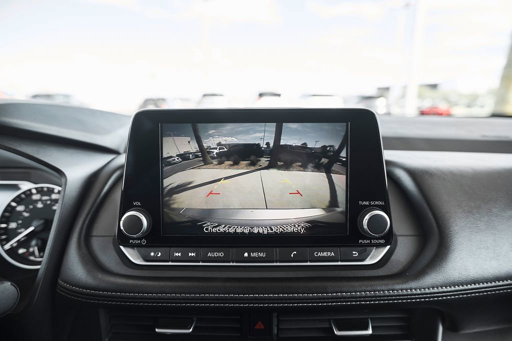 Used 2024 Nissan Rogue SV FWD image 45