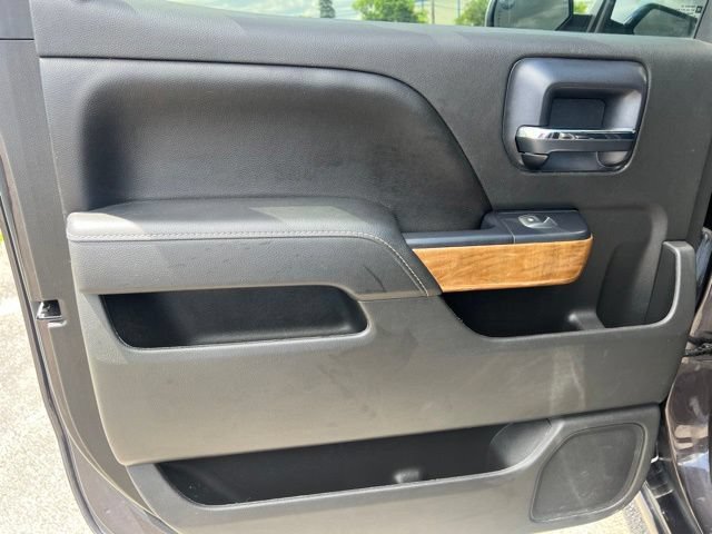 Used 2015 Chevrolet Silverado 1500 LTZ w/ LTZ Plus Package AWD/4WD image 15
