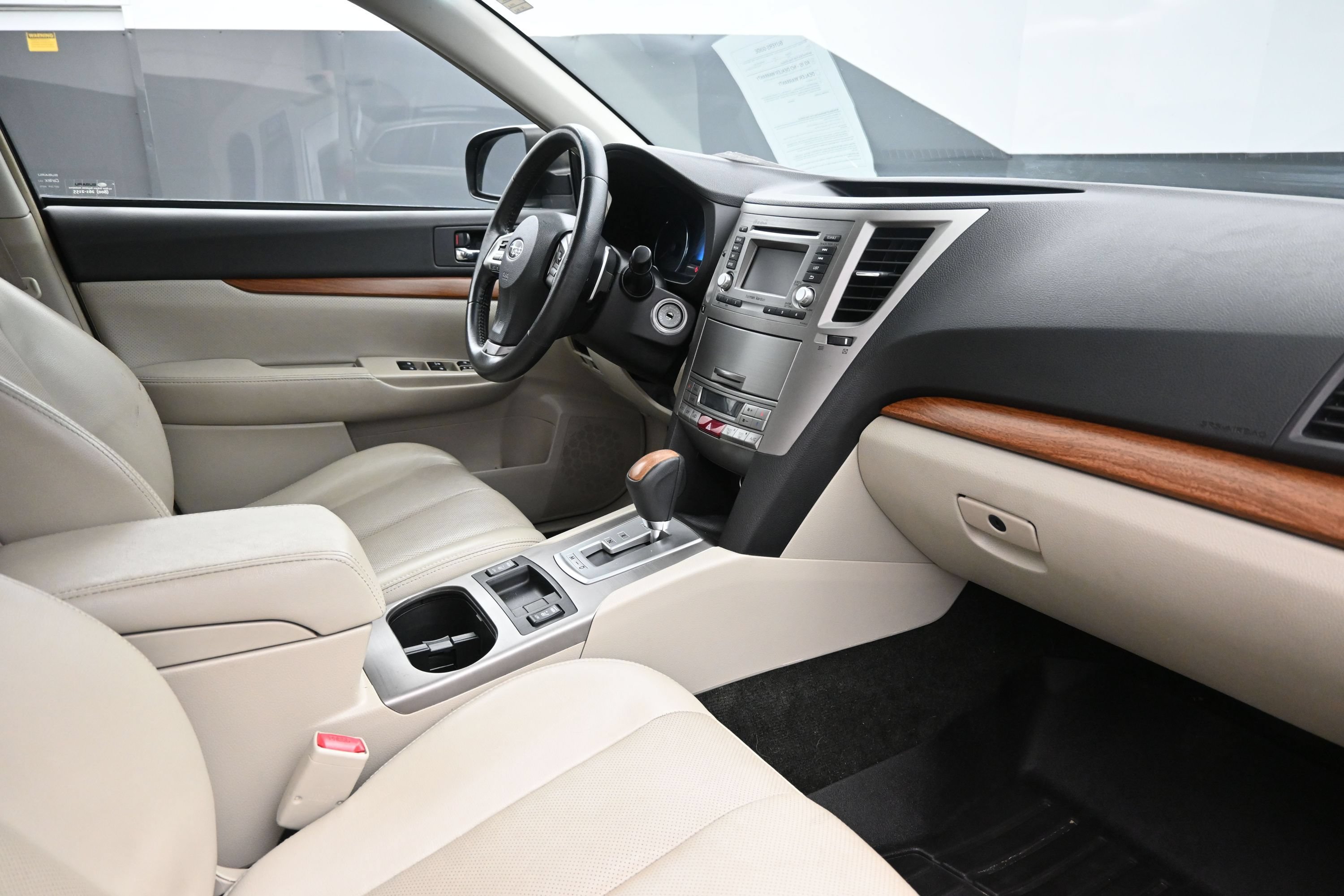 Used 2013 Subaru Outback 2.5i Limited w/ Moonroof Pkg AWD/4WD image 24
