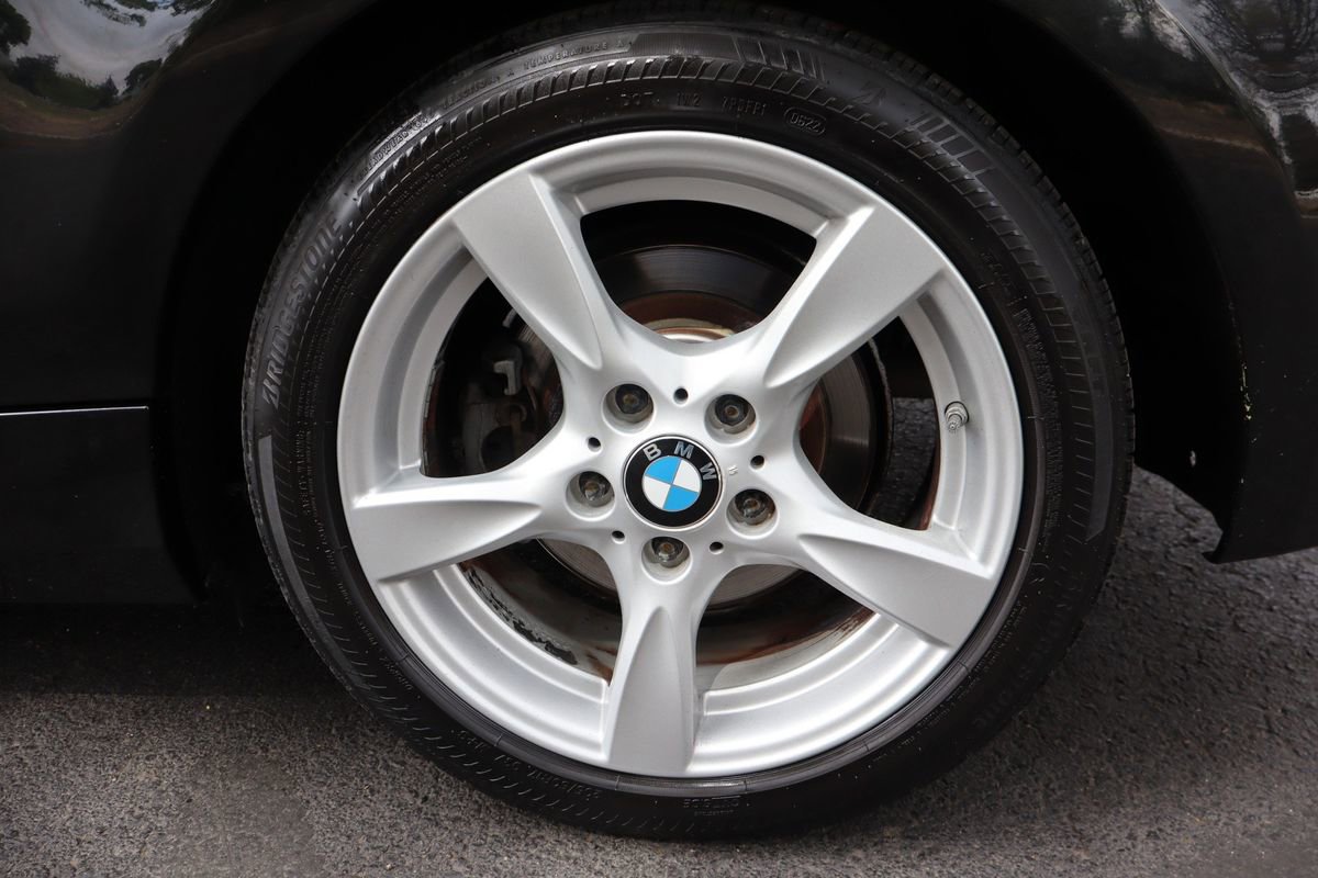 Used 2013 BMW 128i Convertible RWD image 38