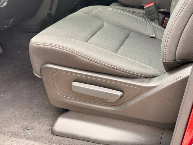 Used 2025 RAM 1500 Warlock AWD/4WD image 21