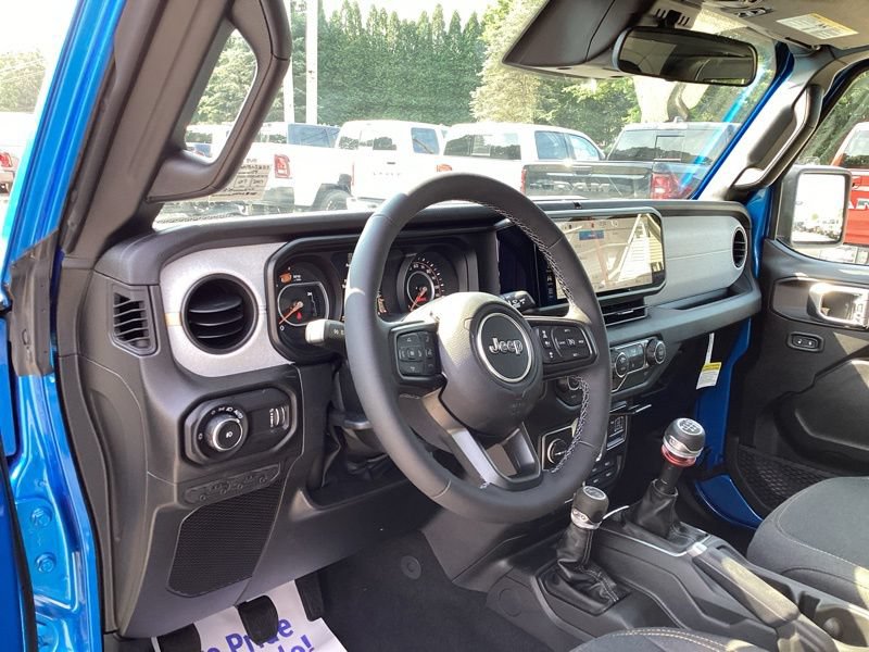 New 2026 Jeep Wrangler Sport AWD/4WD image 25