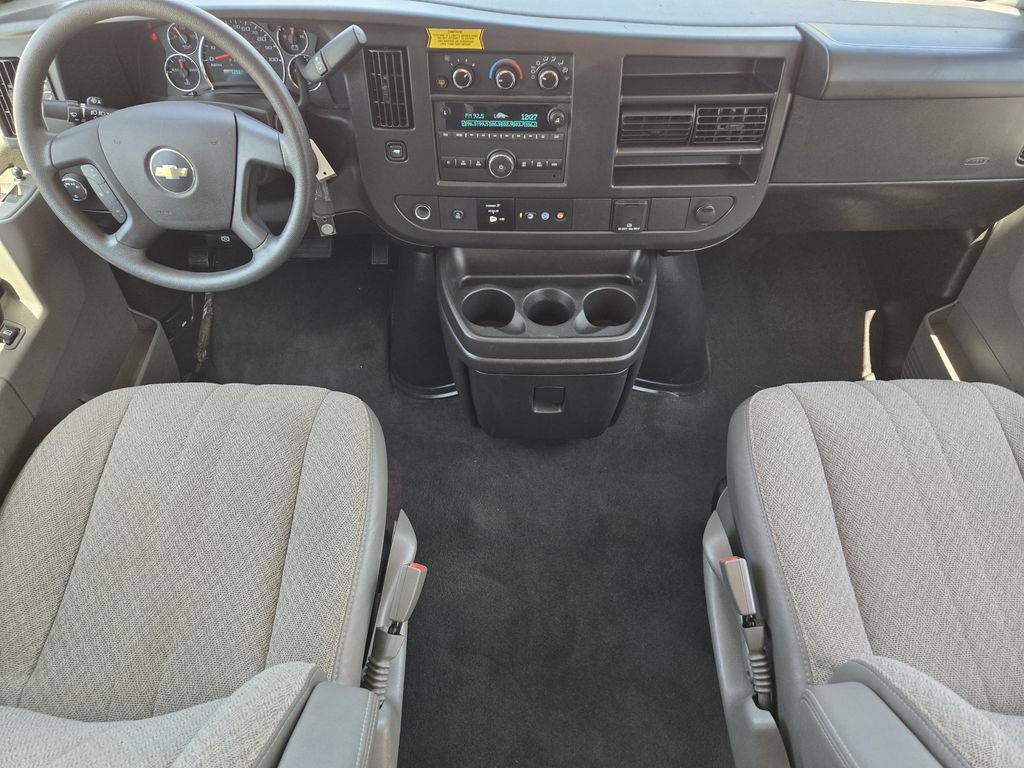 Used 2025 Chevrolet Express 3500 LS RWD image 26