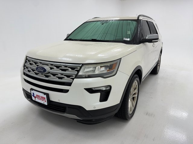 Used 2019 Ford Explorer XLT w/ Equipment Group 202A image 4