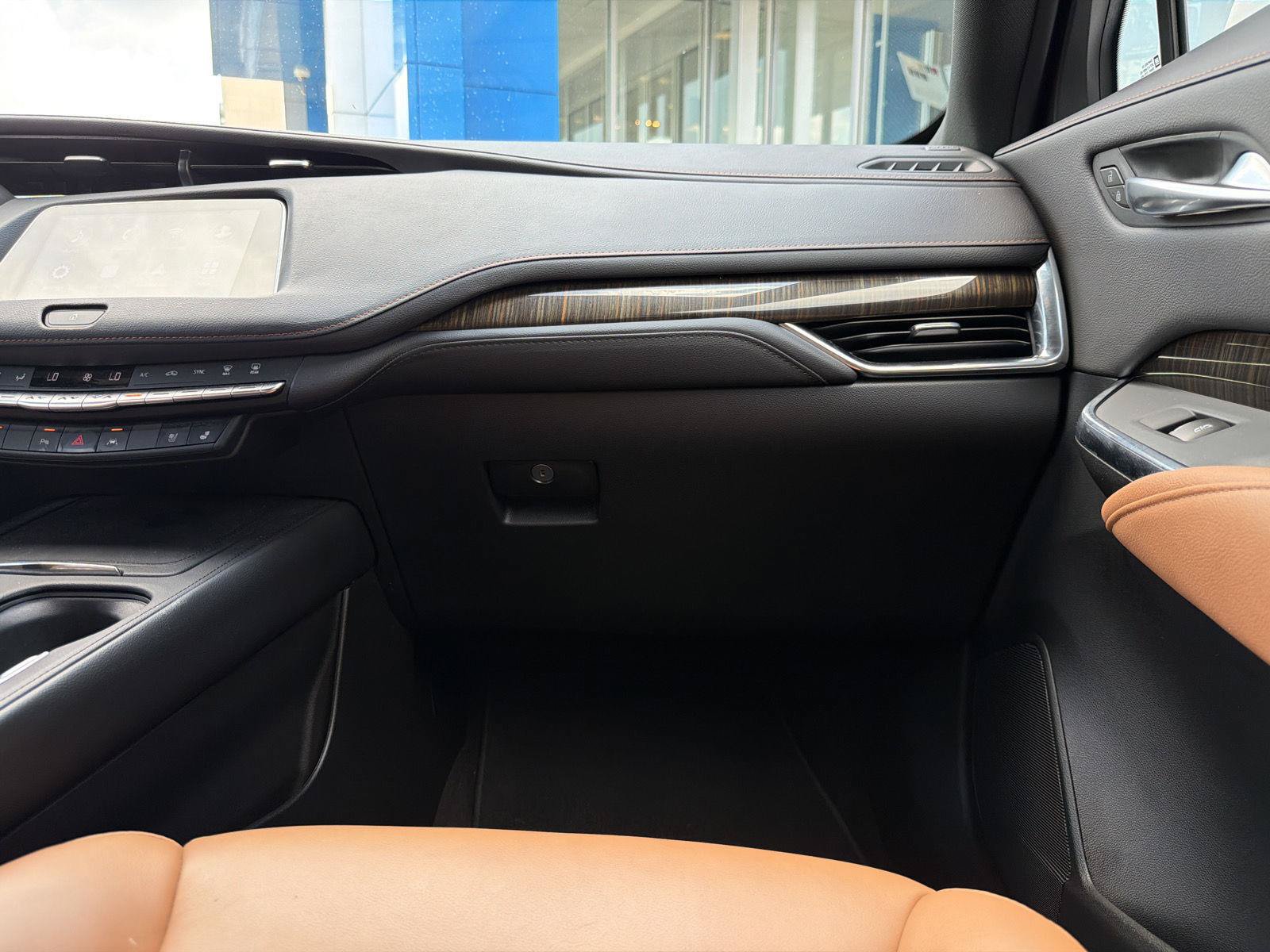 Used 2023 Cadillac XT4 Sport AWD/4WD image 32