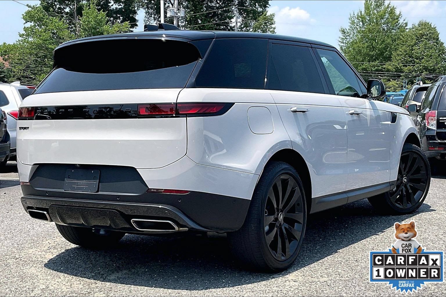 Used 2024 Land Rover Range Rover Sport SE AWD/4WD image 12
