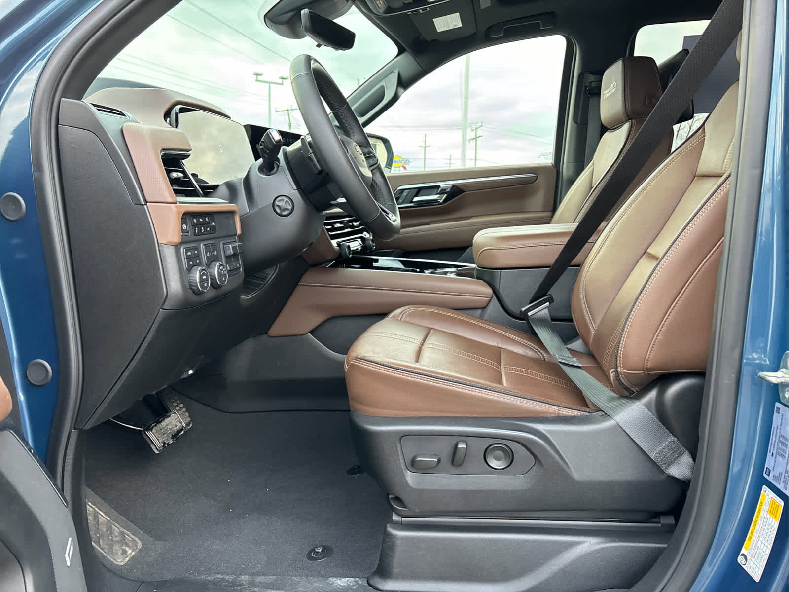 Certified 2025 Chevrolet Tahoe High Country image 11