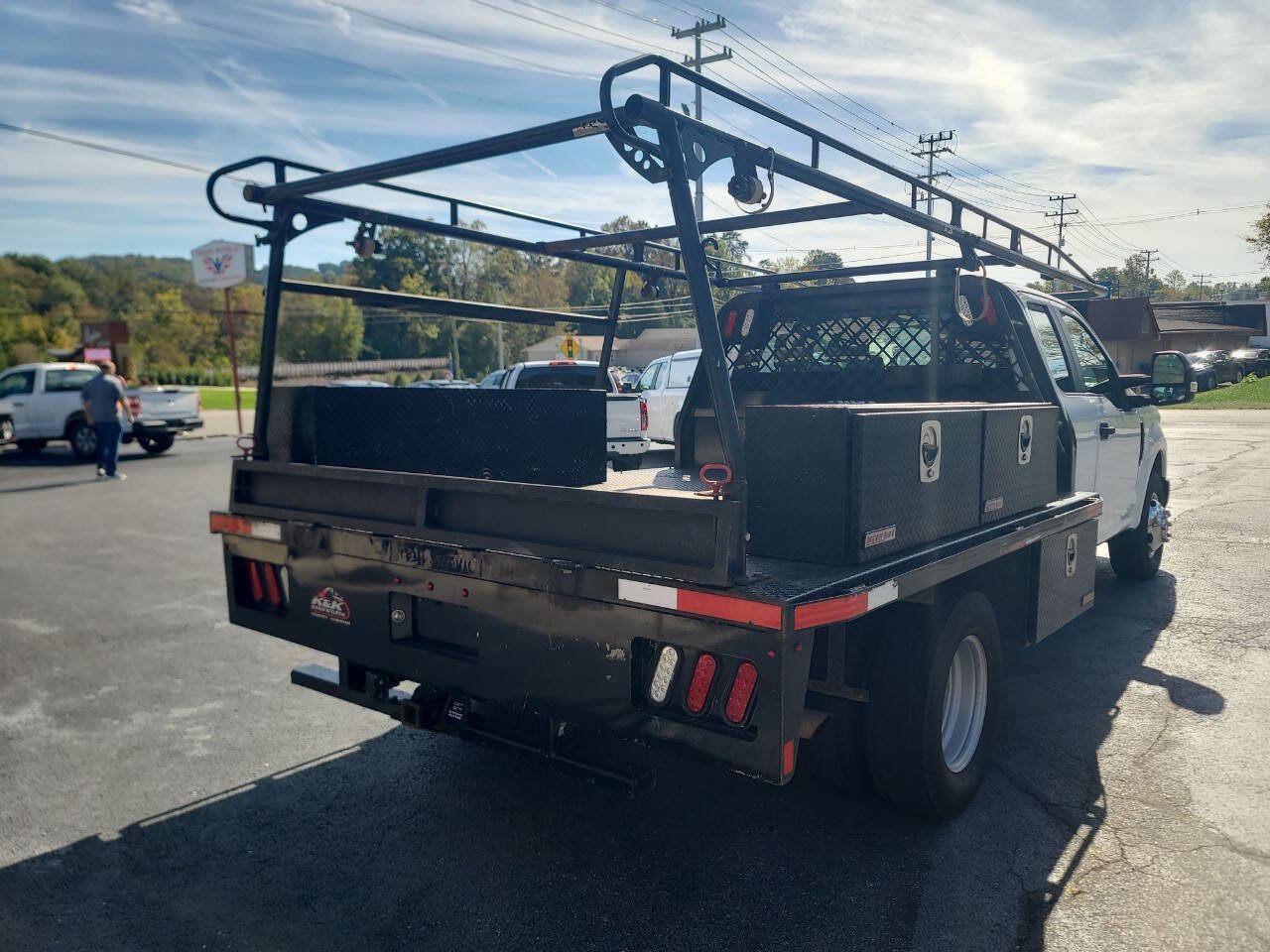 Used 2018 Ford F350 XL w/ Power Equipment Group image 8