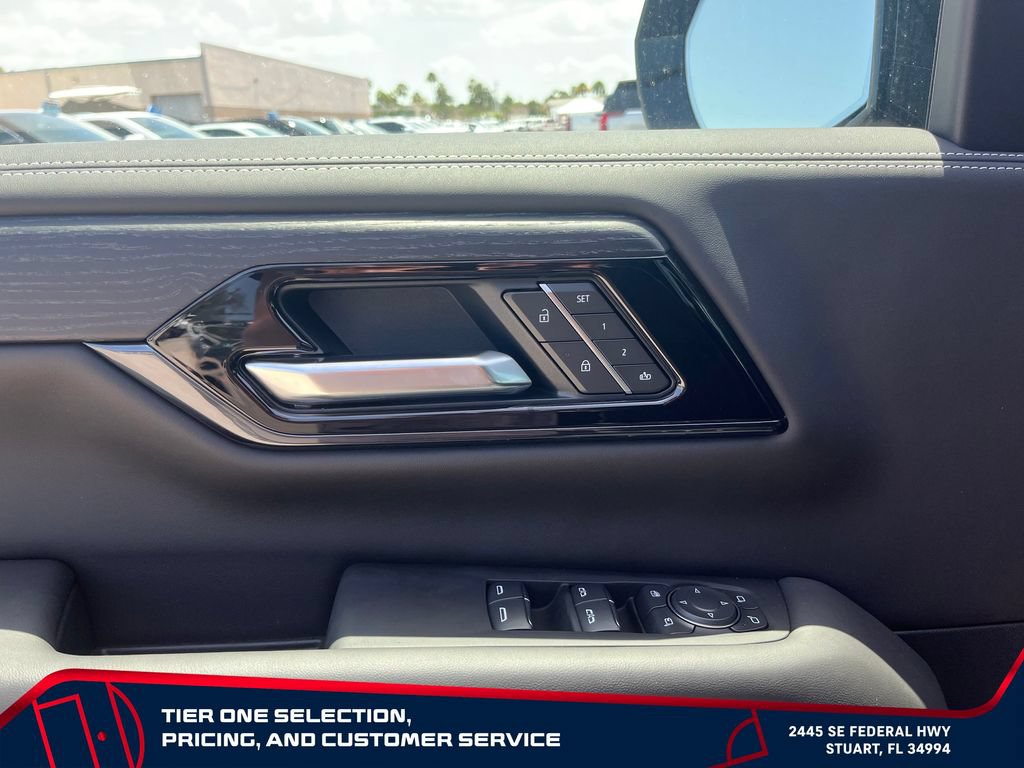 New 2026 GMC Yukon XL AT4 Ultimate AWD/4WD image 24