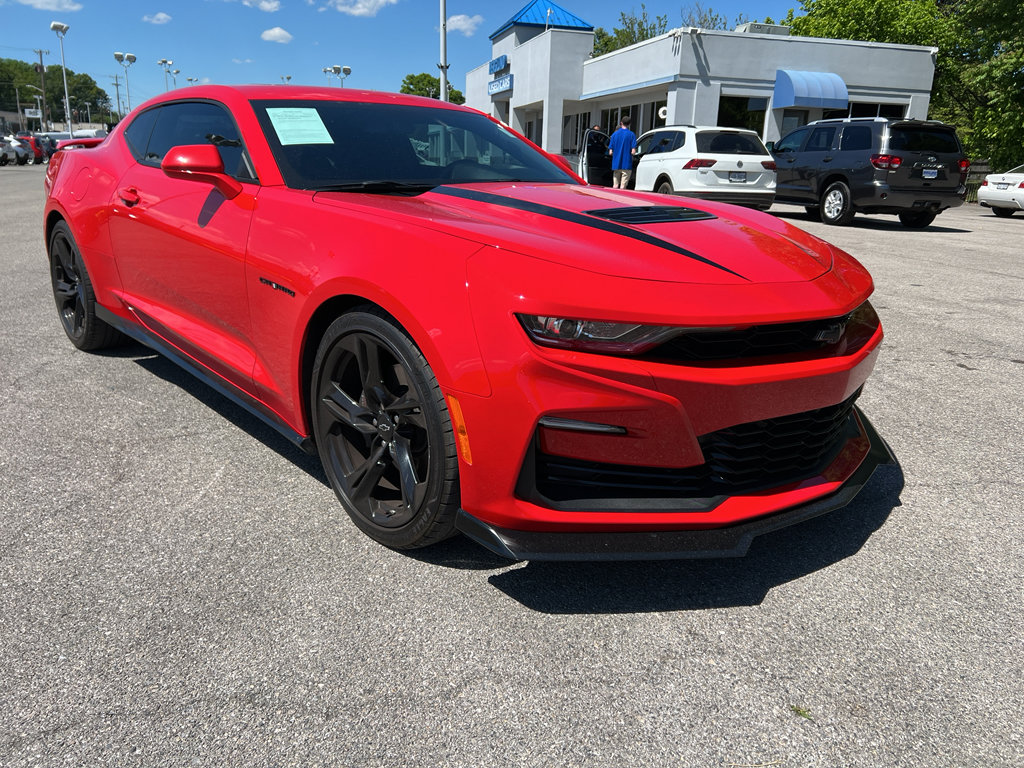 Used 2021 Chevrolet Camaro SS RWD image 3