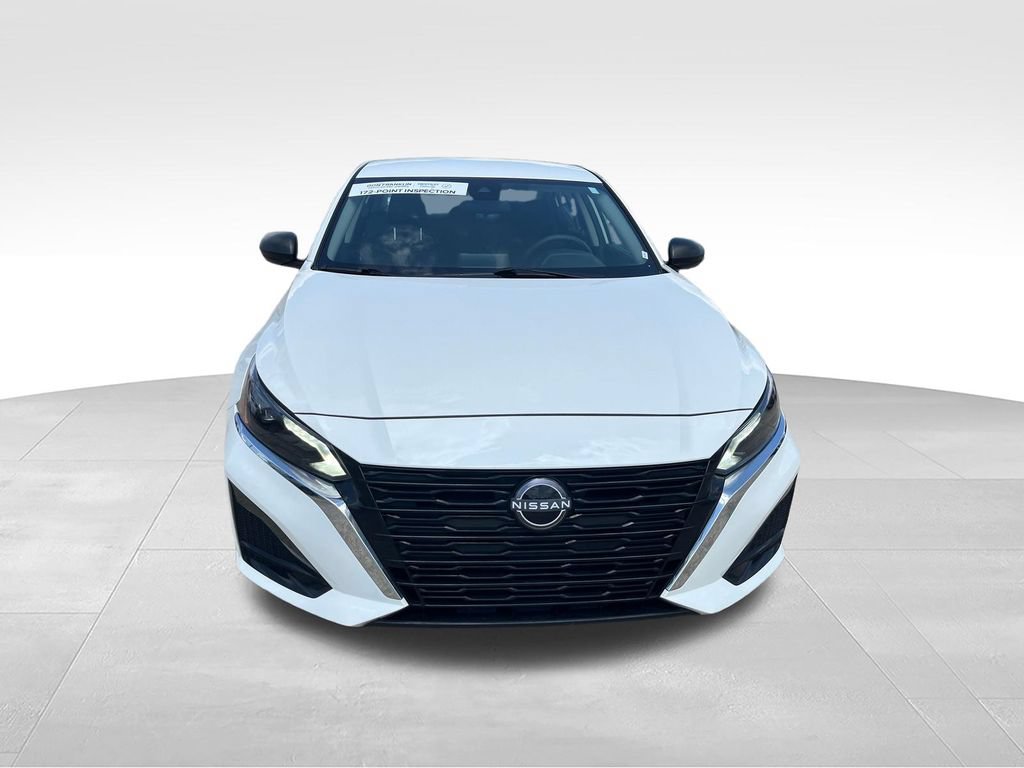Used 2025 Nissan Altima 2.5 SV FWD image 8