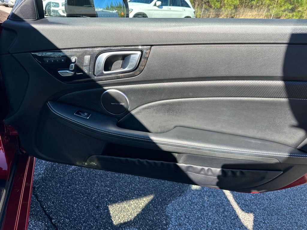 Used 2017 Mercedes-Benz SLC 43 AMG image 39