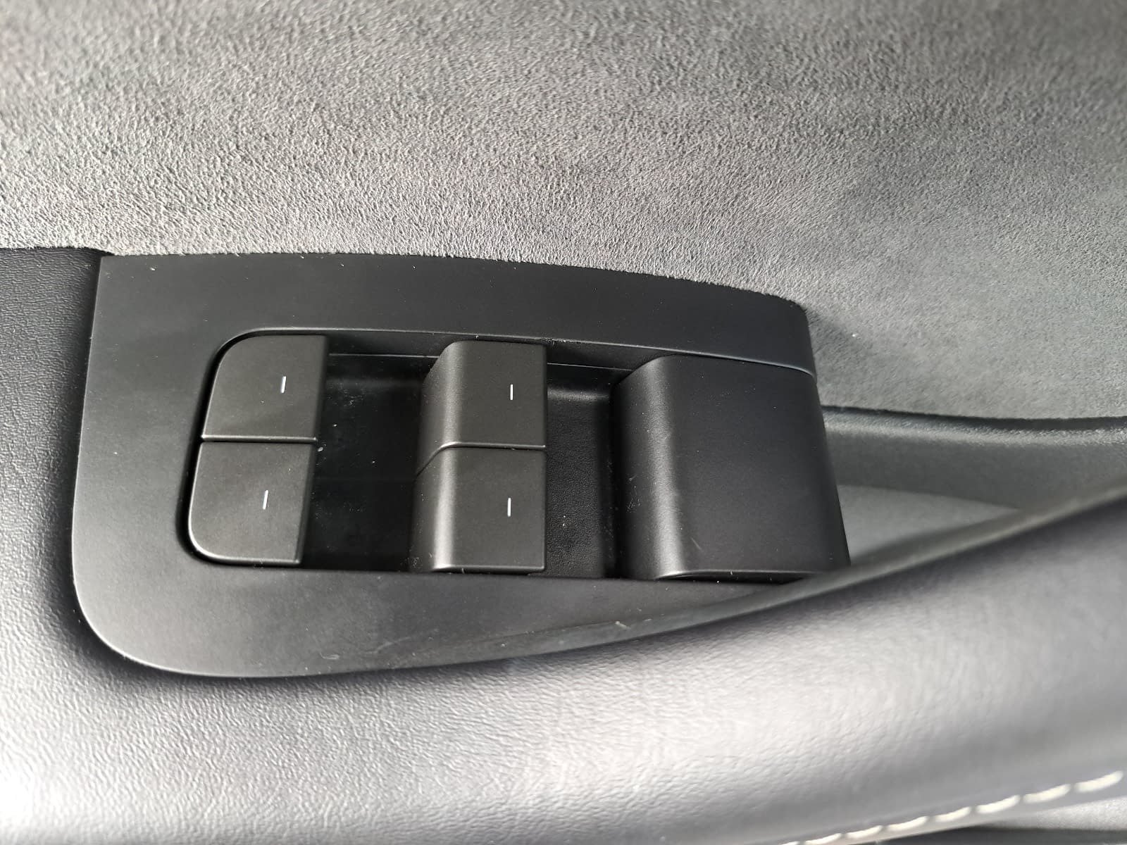 Used 2023 Tesla Model 3 Long Range AWD/4WD image 30