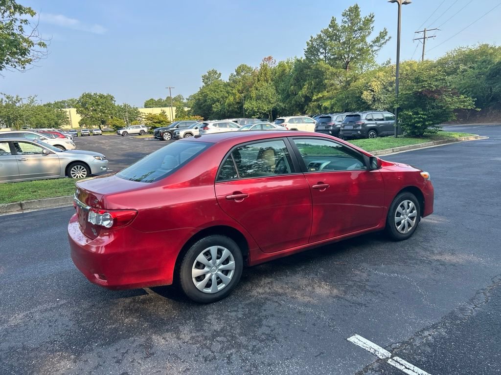 Used 2011 Toyota Corolla LE FWD image 3