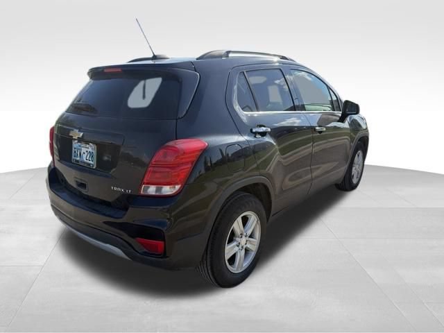 Used 2019 Chevrolet Trax LT w/ LT Convenience Package FWD image 3
