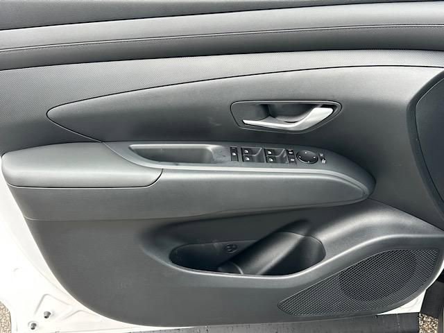 New 2026 Hyundai Tucson SE image 8