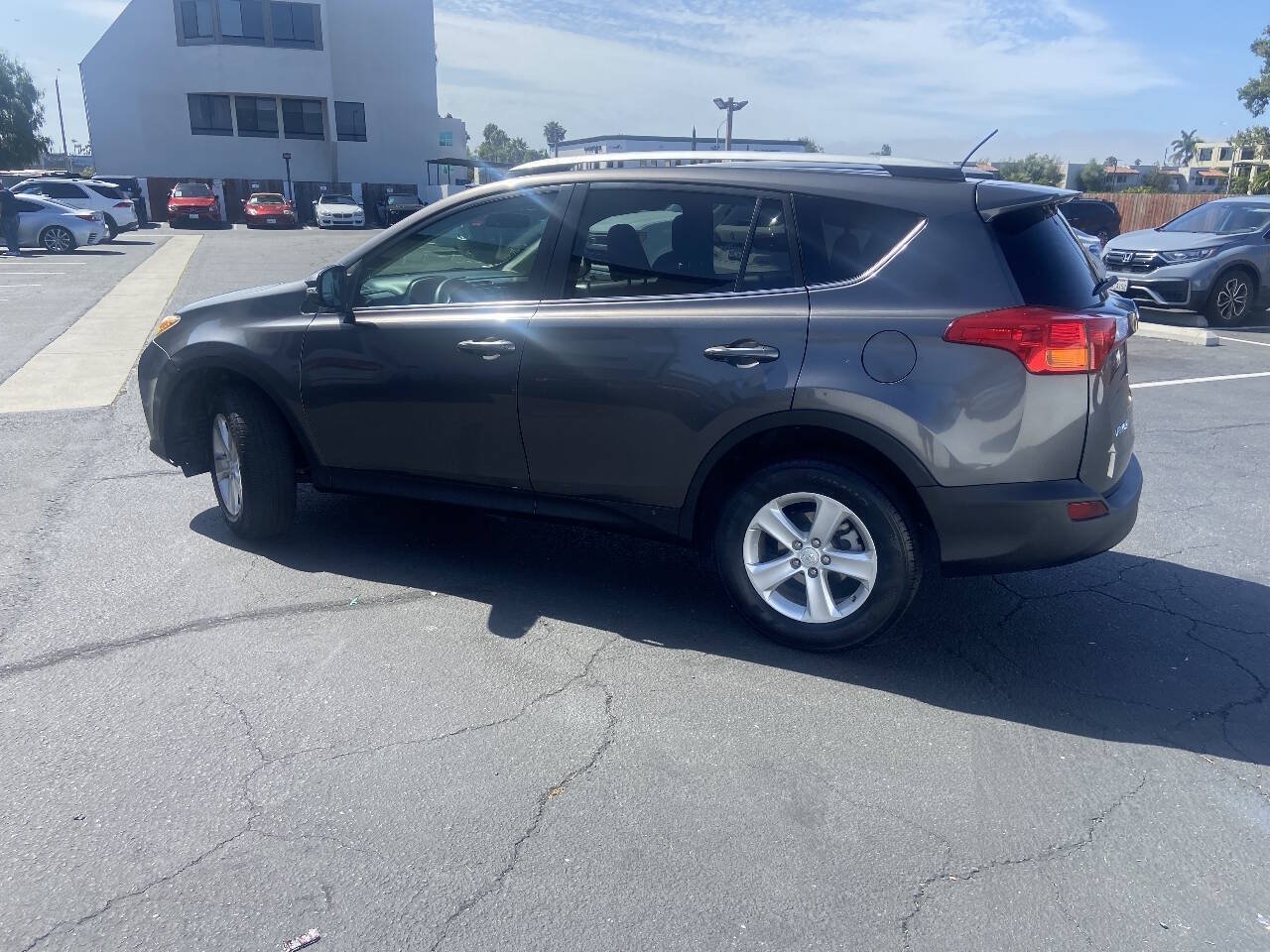 Used 2014 Toyota RAV4 XLE FWD image 8