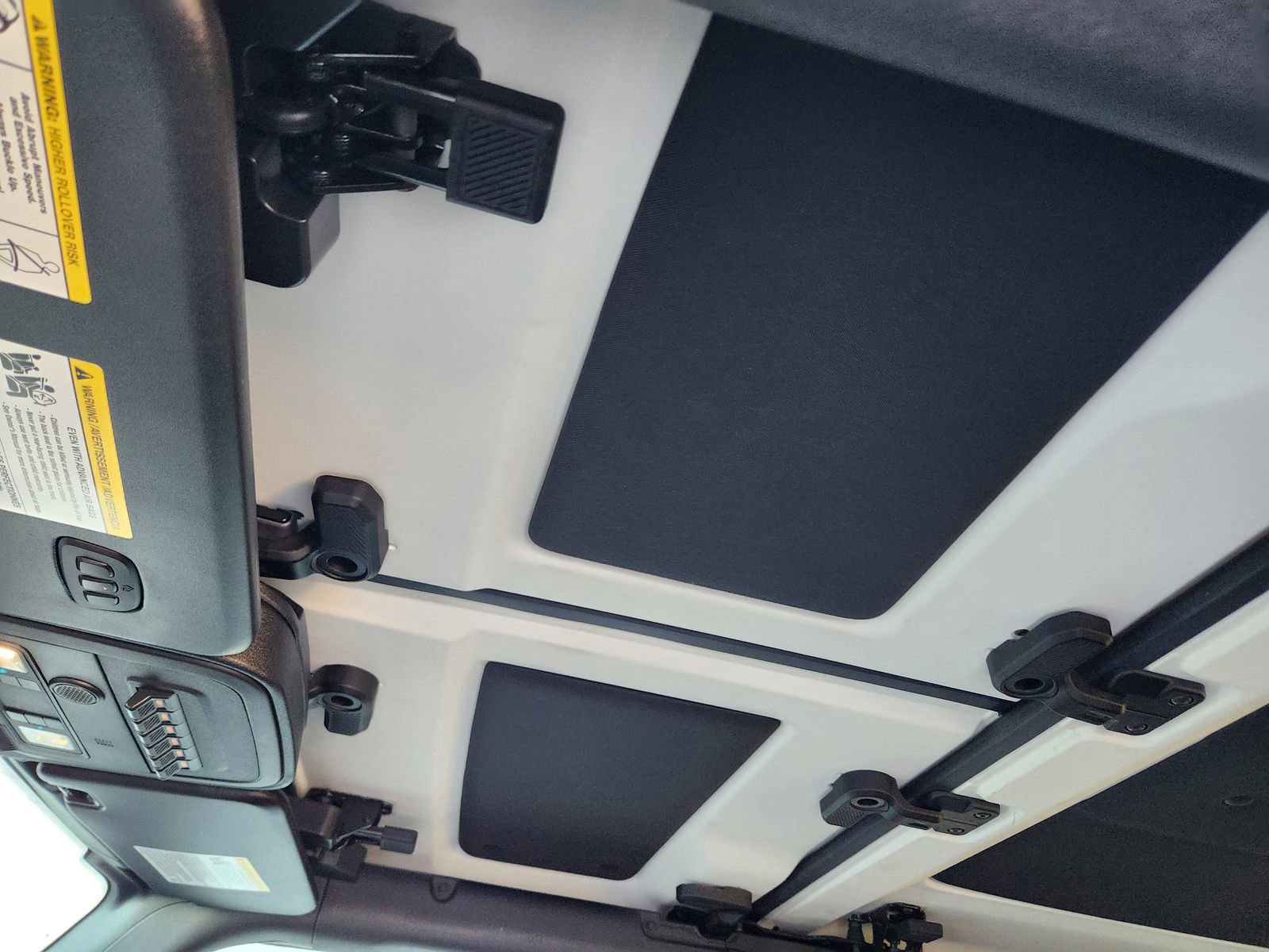 Used 2024 Ford Bronco Wildtrak image 28