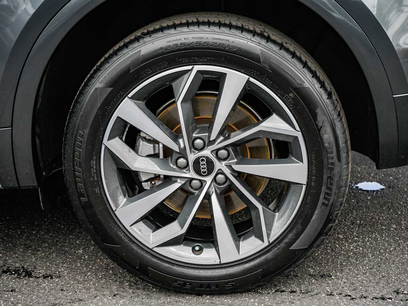 Used 2023 Audi Q5 2.0T Premium w/ Convenience Package image 10