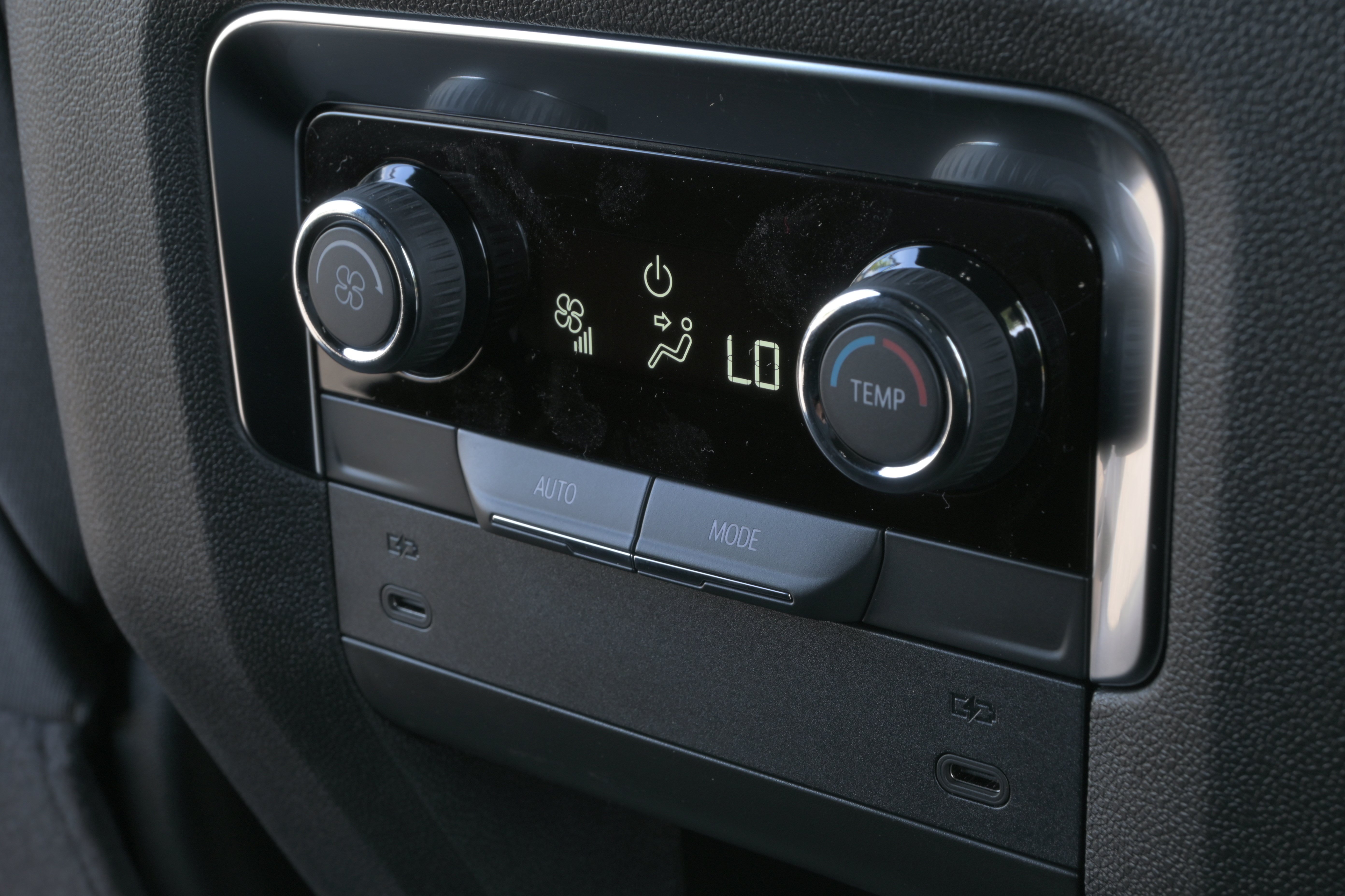 New 2026 Chevrolet Suburban LS w/ LS Custom Edition RWD image 13