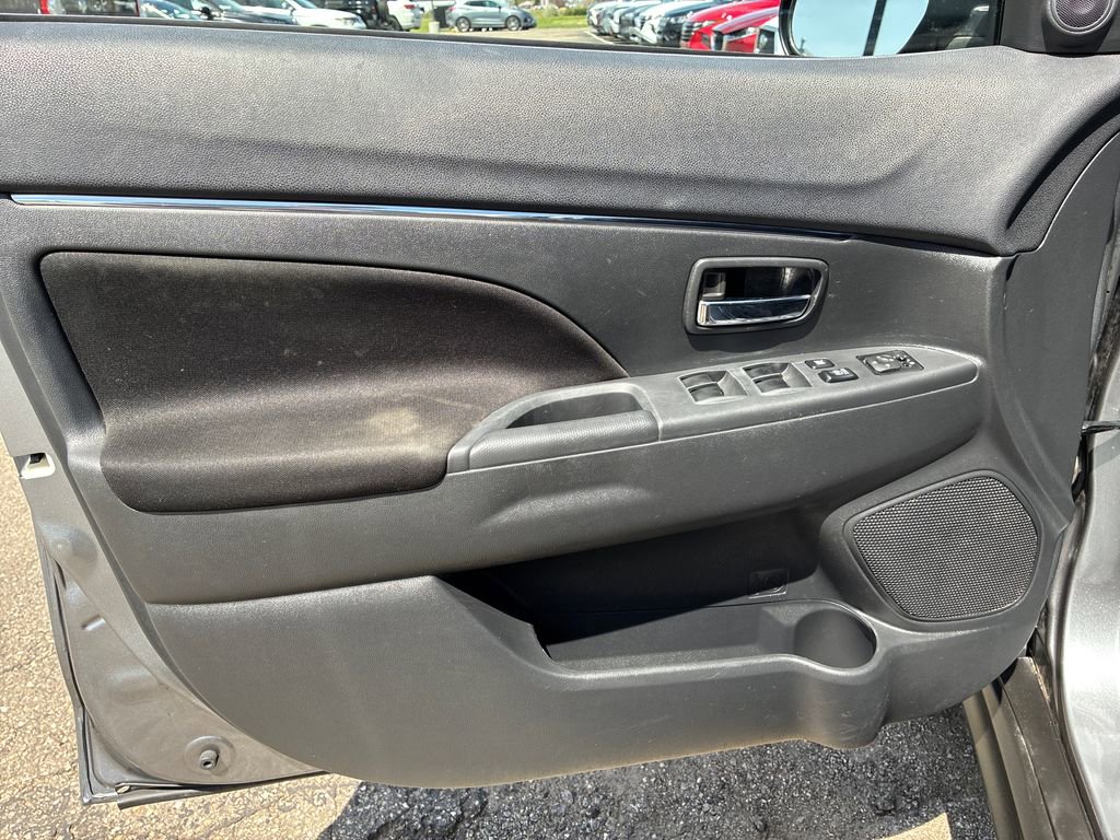 Used 2021 Mitsubishi Outlander Sport ES AWD/4WD image 11