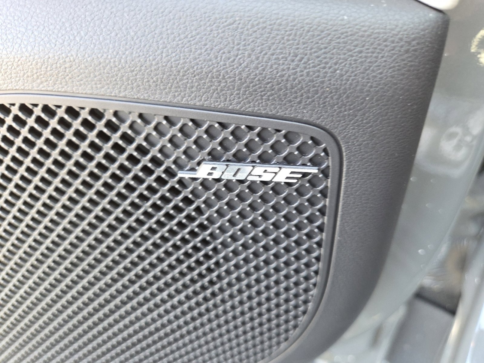 Used 2025 Hyundai Tucson Limited image 14