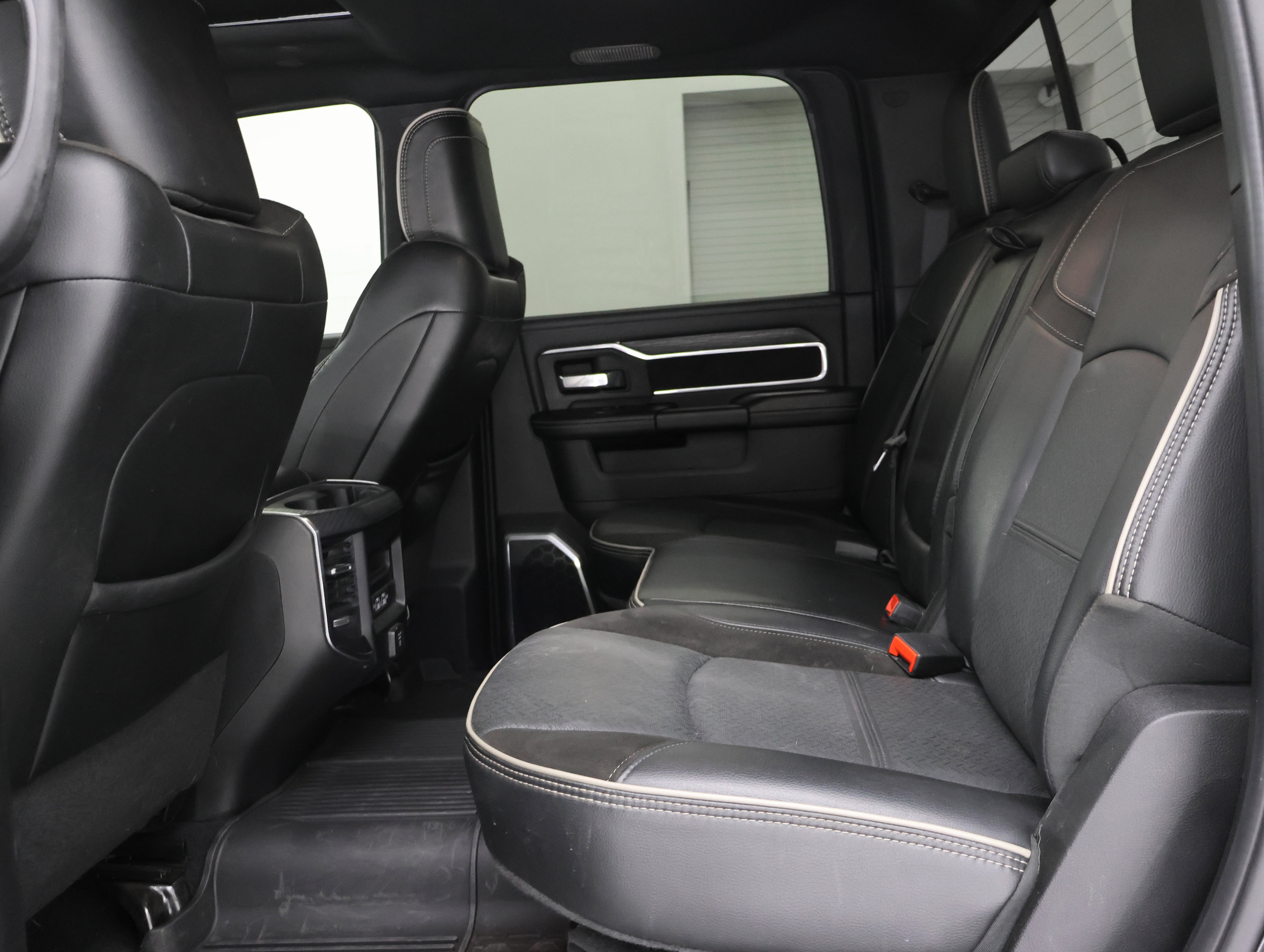Used 2024 RAM 3500 Laramie w/ Night Edition AWD/4WD image 9